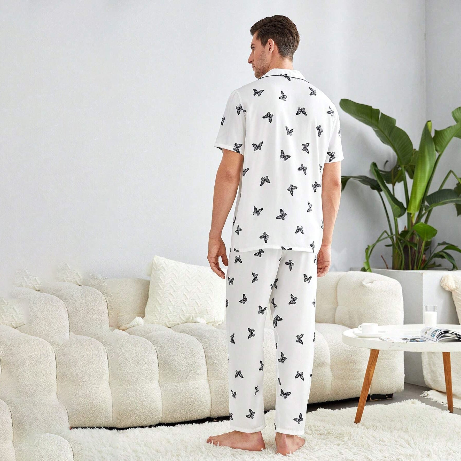 Men's Silk Pajamas Set Short Sleeves Butterfly Print Silk Nightwear