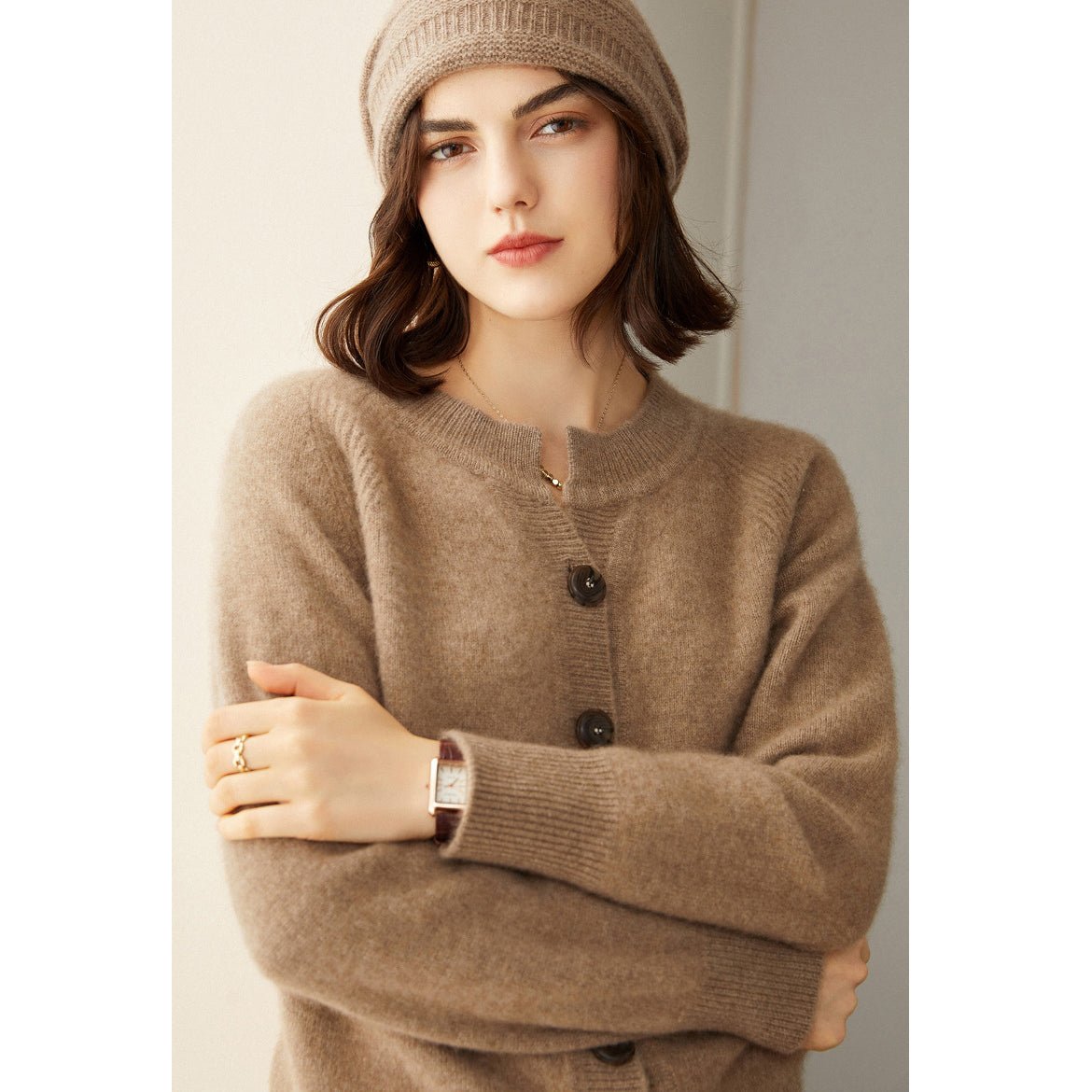 Womens Crew Neck Button - Up Cashmere Cardigan With Ribbed Trim