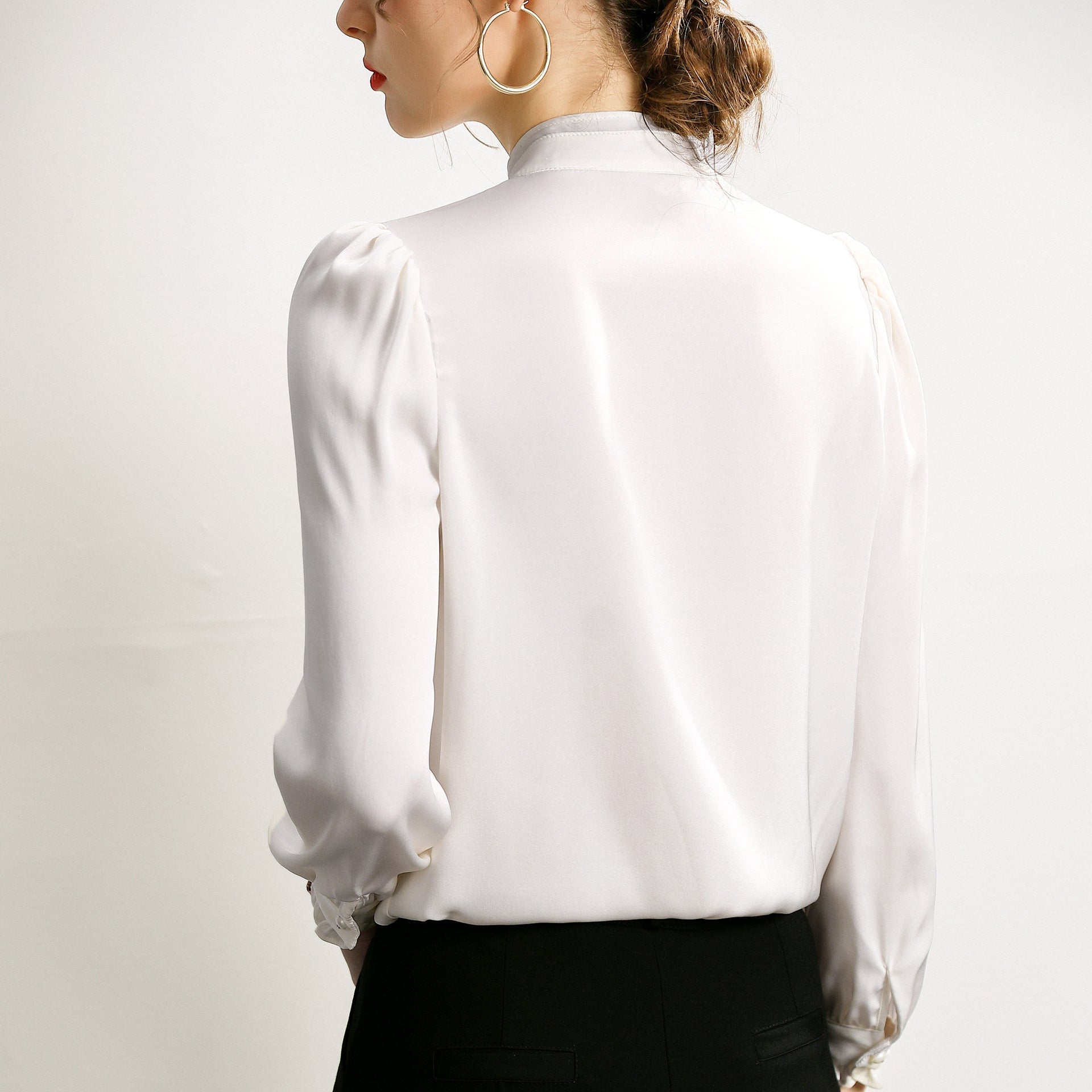 Women's Lantern Sleeve Silk Top Luxury 22mm Mulberry Long Sleeves Silk Shirt